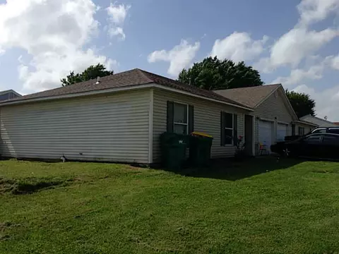 2420 Powell St, Springdale, AR 72764 photo 4