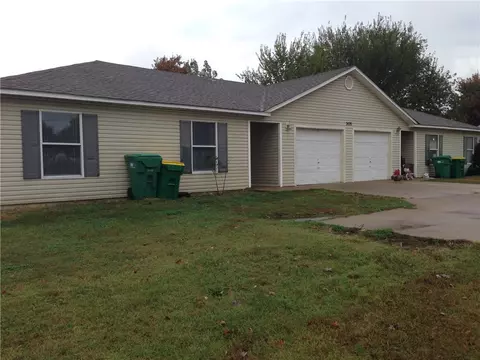 2420 Powell St, Springdale, AR 72764 photo 1