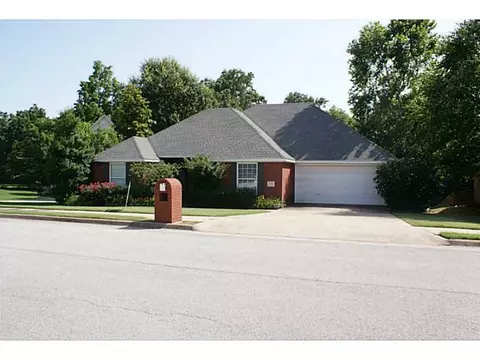 2451 Oak View Dr, Springdale, AR 72762 photo 1