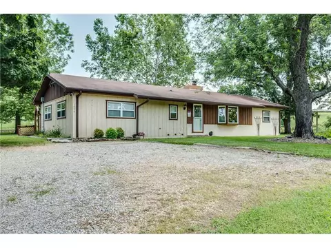 1774 Buzzard Glory Rd, Washburn, MO 65772 photo 1