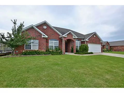 111 Hoss St, Centerton, AR 72719 photo 1