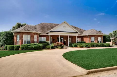 8 Wembly Dr, Rogers, AR 72758 photo 1