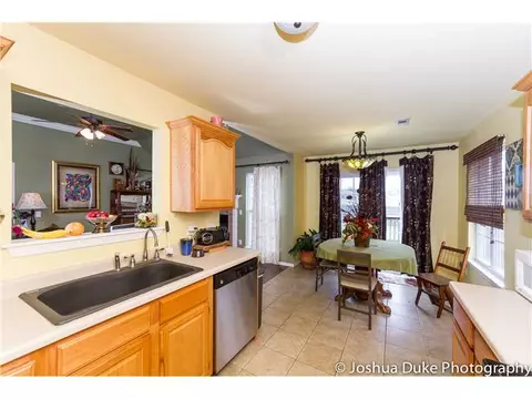2211 Linden Cir, Springdale, AR 72764 photo 9