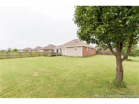 2211 Linden Cir, Springdale, AR 72764 photo 19