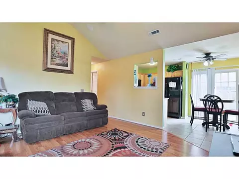406 Cascade Cir, Springdale, AR 72764 photo 3