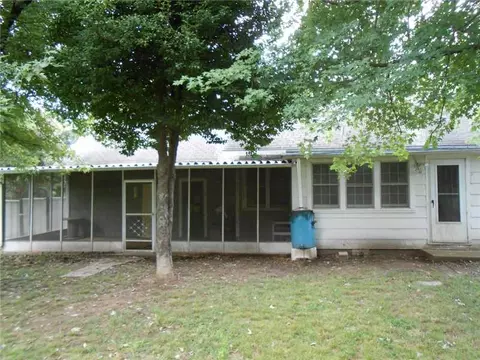 521 Spring St, Springdale, AR 72764 photo 16