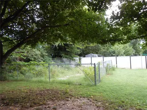 521 Spring St, Springdale, AR 72764 photo 18