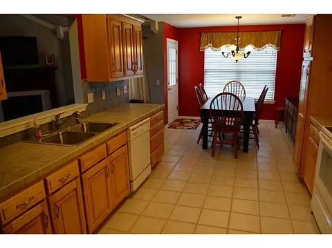 3035 Eaglecrest Cir, Springdale, AR 72762 photo 11