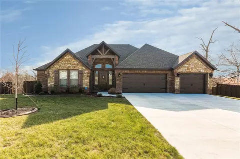 320 Sicily Dr, Centerton, AR 72719 photo 1