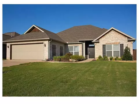 3810 N 2nd Pl, Rogers, AR 72756 photo 1