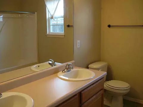 209 E Post Rd, Rogers, AR 72758 photo 6