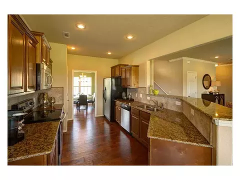 215 Devonshire Ave, Lowell, AR 72745 photo 2
