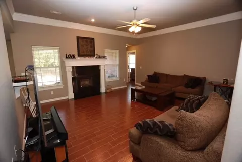 233 Brandon Loop, Springdale, AR 72762 photo 2