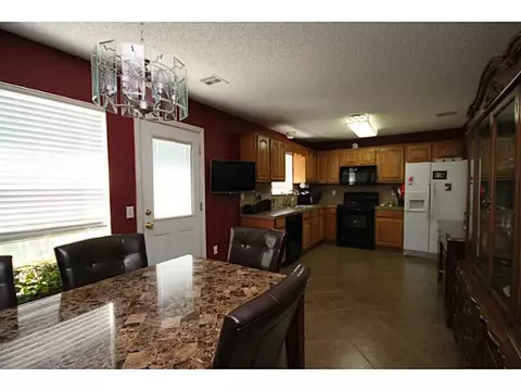 801 Tyler St, Centerton, AR 72719 photo 7