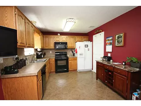801 Tyler St, Centerton, AR 72719 photo 6