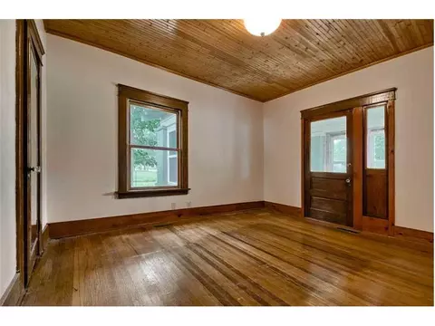 110 E Crawford Ave, Gentry, AR 72734 photo 16