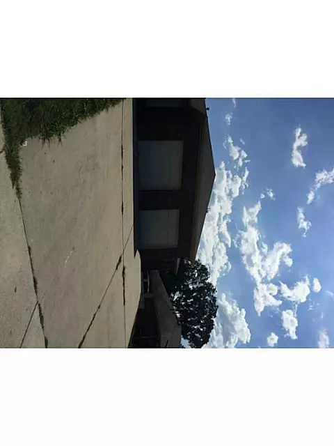 995 Vale St, Springdale, AR 72764 photo 2