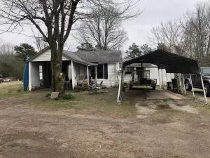 Undisclosed, Russellville, AR 72802 photo 2