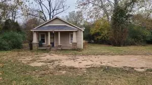 121 Marina Rd, Clarksville, AR 72830