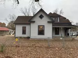 1116 N 3rd St, Dardanelle, AR 72834