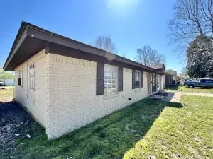 11 S 5th Ave, Dardanelle, AR 72834 photo 2