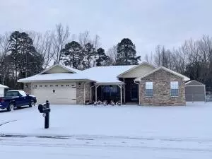 203 Willow Creek Dr, Dardanelle, AR 72834