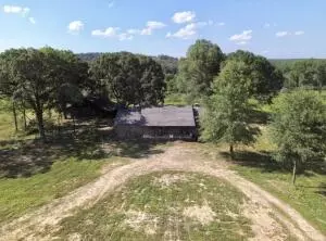 571 Caney Valley Dr, Plumerville, AR 72127