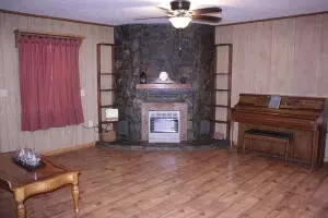 804 Hightower St, Leslie, AR 72645 photo 2
