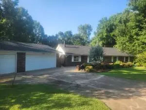 Undisclosed, Clarksville, AR 72830
