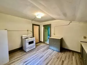 Entry Way - 314 Leigh St, Ola, AR 72853 photo 1 of 4