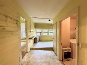 Entry Way - 314 Leigh St, Ola, AR 72853 photo 3 of 4