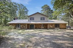 1843 Tucker Mountain Rd, Dover, AR 72837