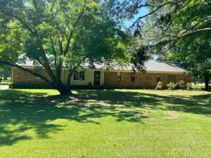 Undisclosed, Russellville, AR 72802