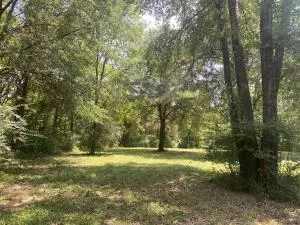 000 Marina Rd, Russellville, AR 72802