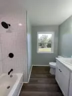 Bath - 48 Broomfield Rd, Dover, AR 72837 photo 1 of 2