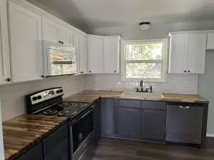 Kitchen - 48 Broomfield Rd, Dover, AR 72837 photo 2 of 2