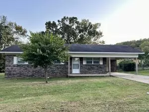 3803 Pleasant St, Ozark, AR 72949