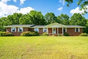 Undisclosed, Atkins, AR 72823