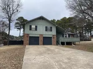 1410 Shalimar Cir, Russellville, AR 72802