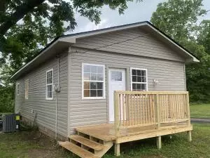 9 S Elizabeth St, Dover, AR 72837