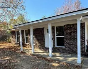 205 Woodstock Ln, Clarksville, AR 72830