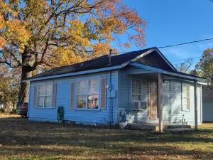 502 E F St, Russellville, AR 72801