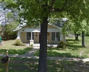 119 E 3rd St, Russellville, AR 72801