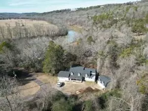 917 Beaumont Beach Rd, Dover, AR 72837