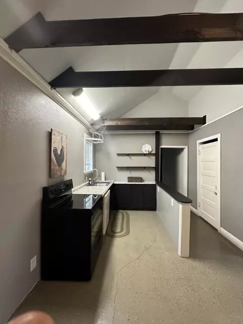 Kitchen - 109 N Davis Ave, Plainview, AR 72857 photo 1 of 2