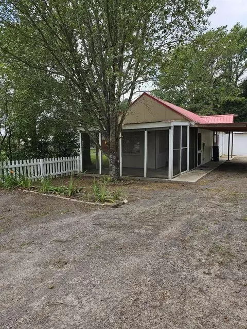 Exterior - 109 N Davis Ave, Plainview, AR 72857 photo 3 of 3