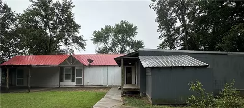 109 N Davis Ave, Plainview, AR 72857