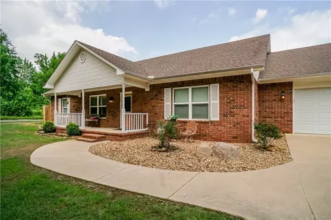 113 Valentina St, Clarksville, AR 72830