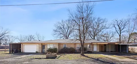 510 E 11th St, Russellville, AR 72801