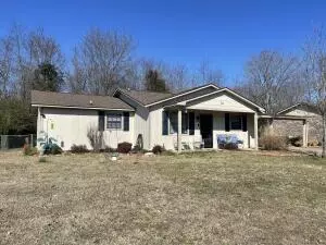 18 Sears St, Clarksville, AR 72830